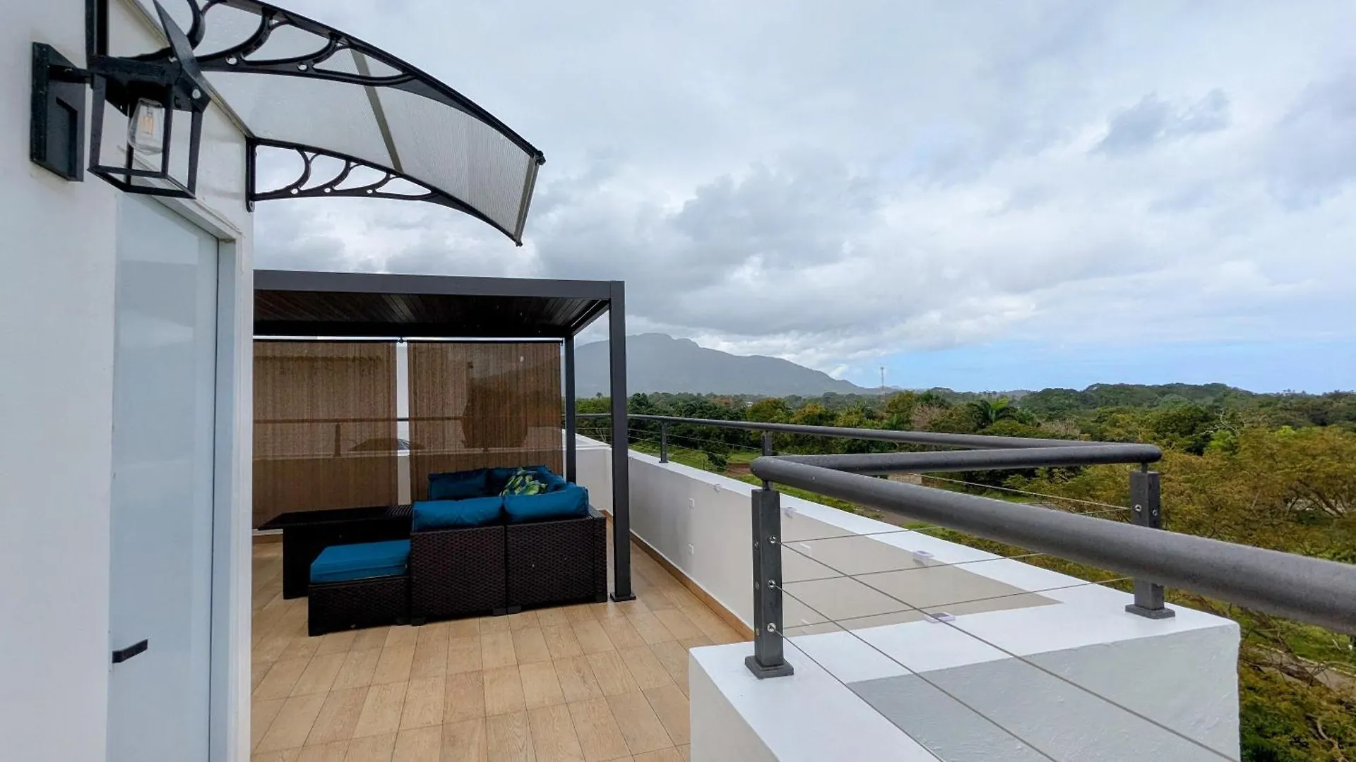 Mountain View Penthouse Condo Munoz 0*,  Dominicaanse Republiek